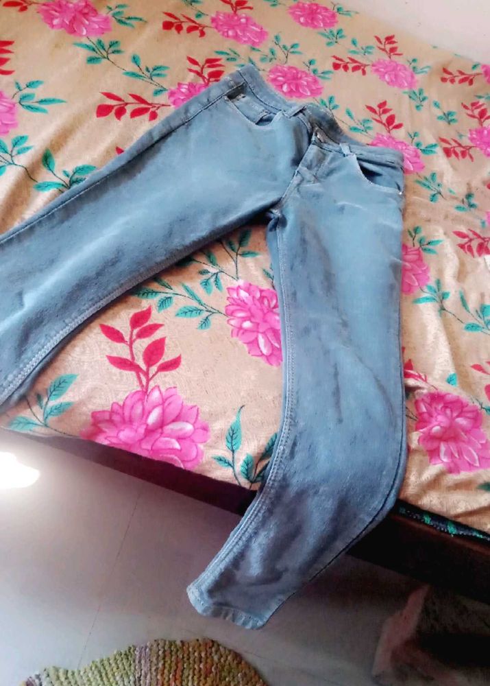 Light Wash Denim Jeans