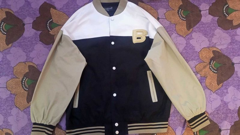 Shuaigihuoban Beige Lightweight Jacket – Unisex