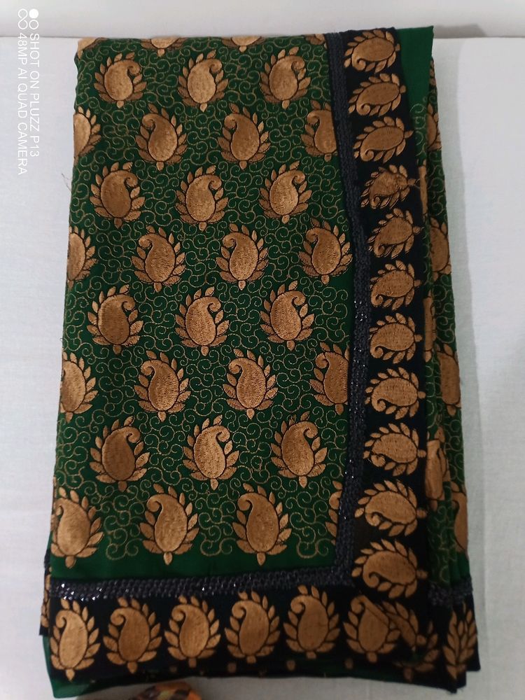 Green Wedding &amp; Festival Designer Saree With Blous