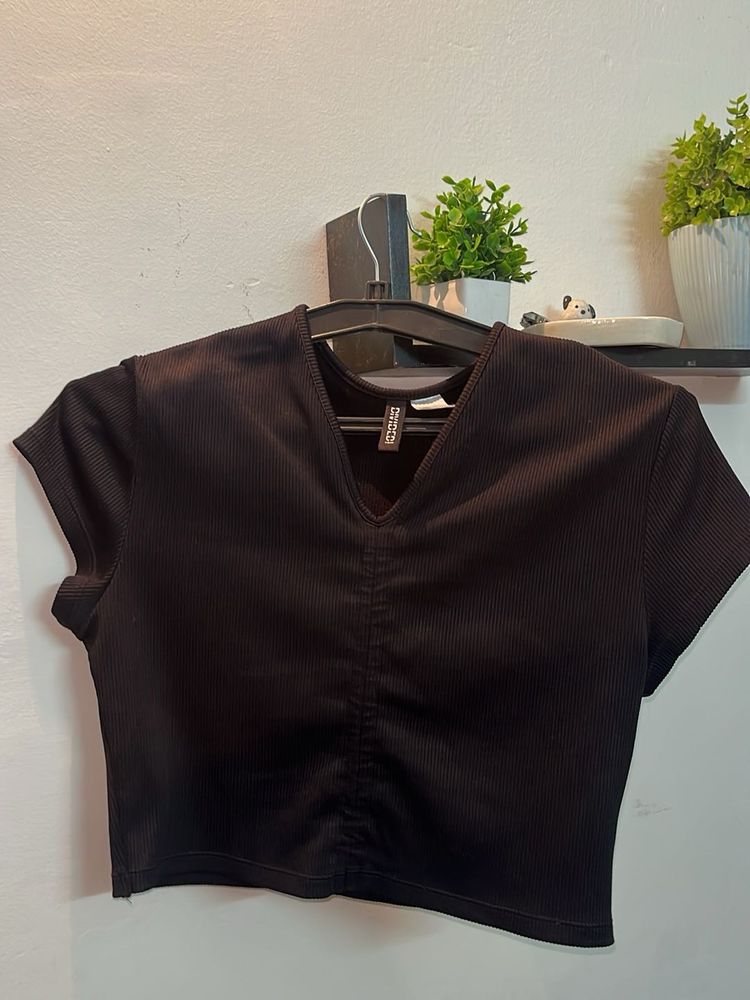 H&amp;M Black Ribbed Crop Top