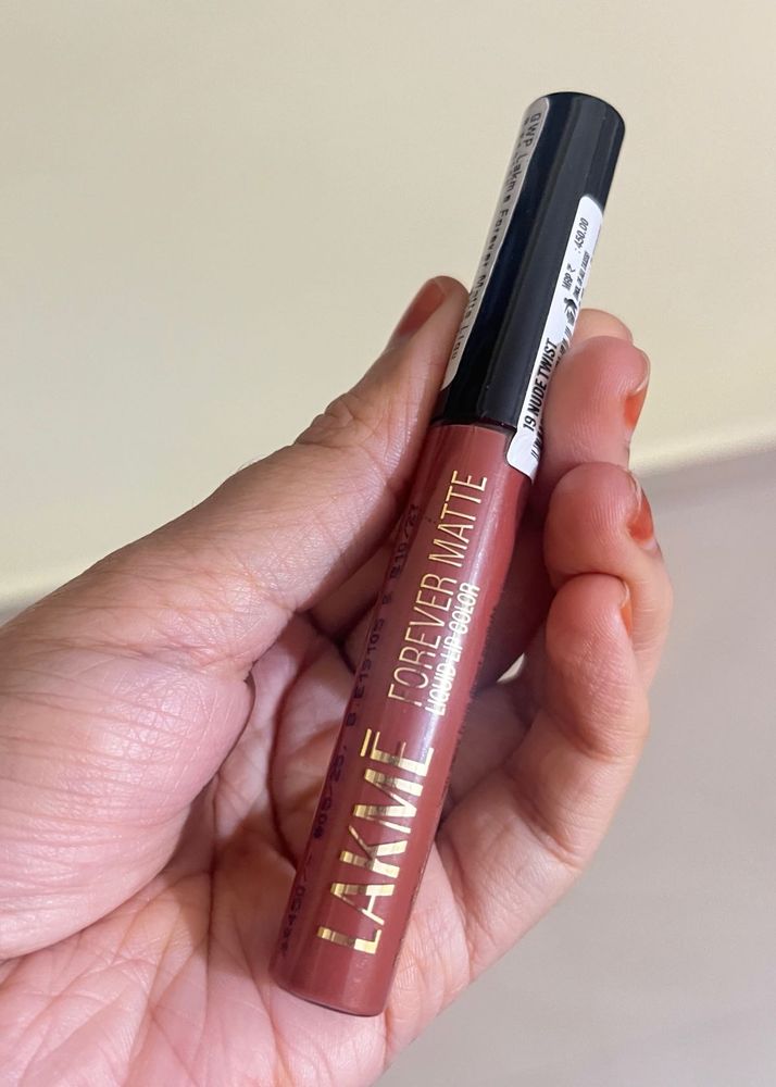 Lakme Liquid Lipstick - Nude Twist