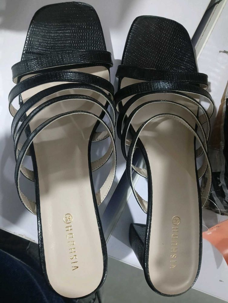 Heels Of 39