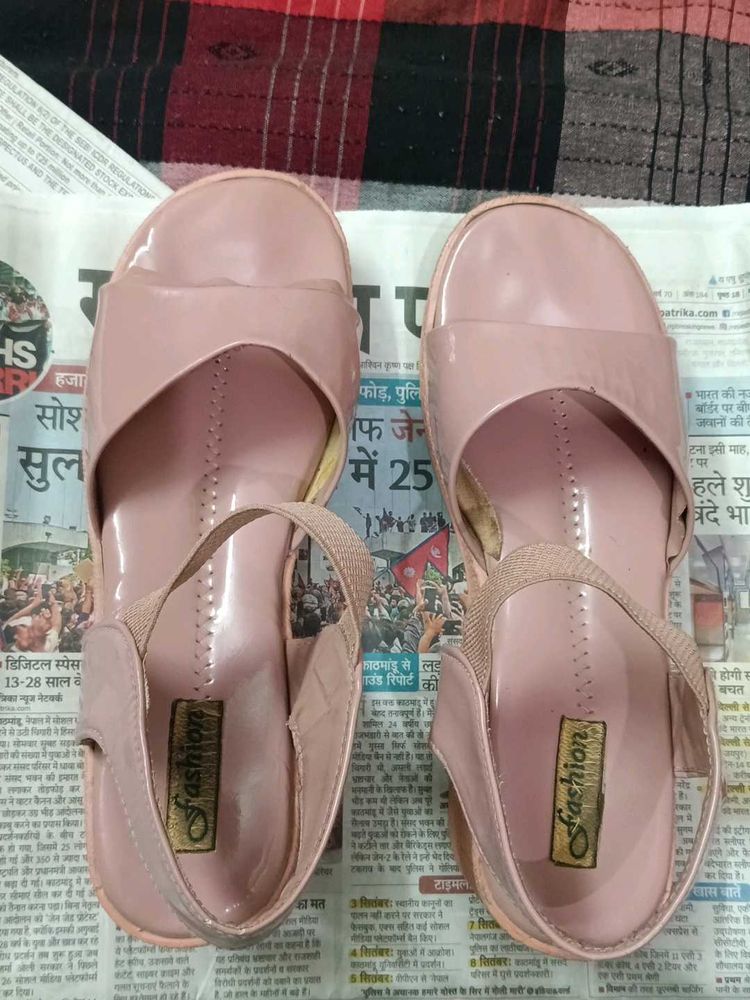 Heels 👠 For Divaa Girls..