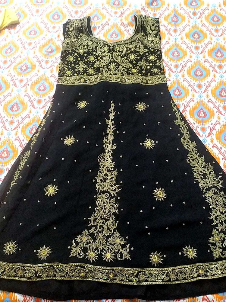 Elegant Black &amp; Gold Ethnic Gown