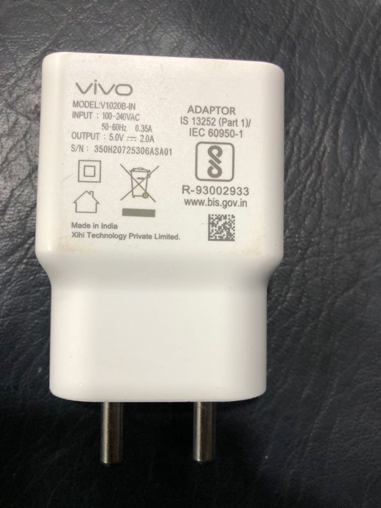 Vivo V1020B-IN Charger