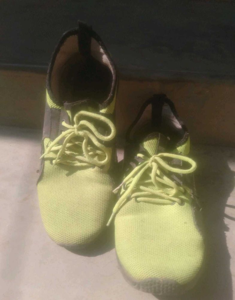 Stylish Lime Green Sneakers