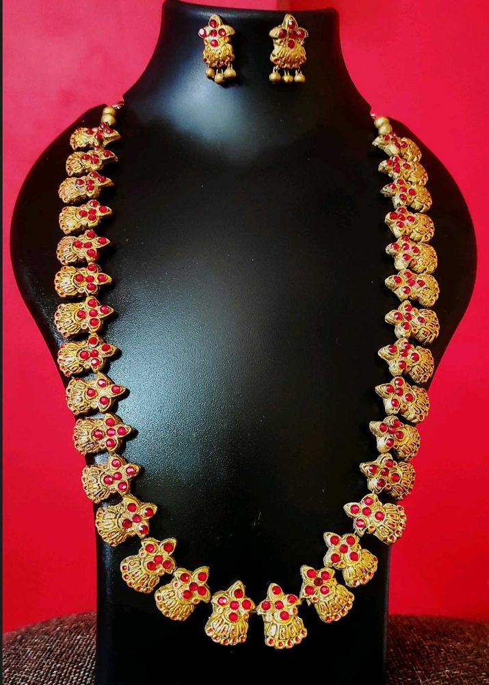 Handcrafted Terracotta Neck Set