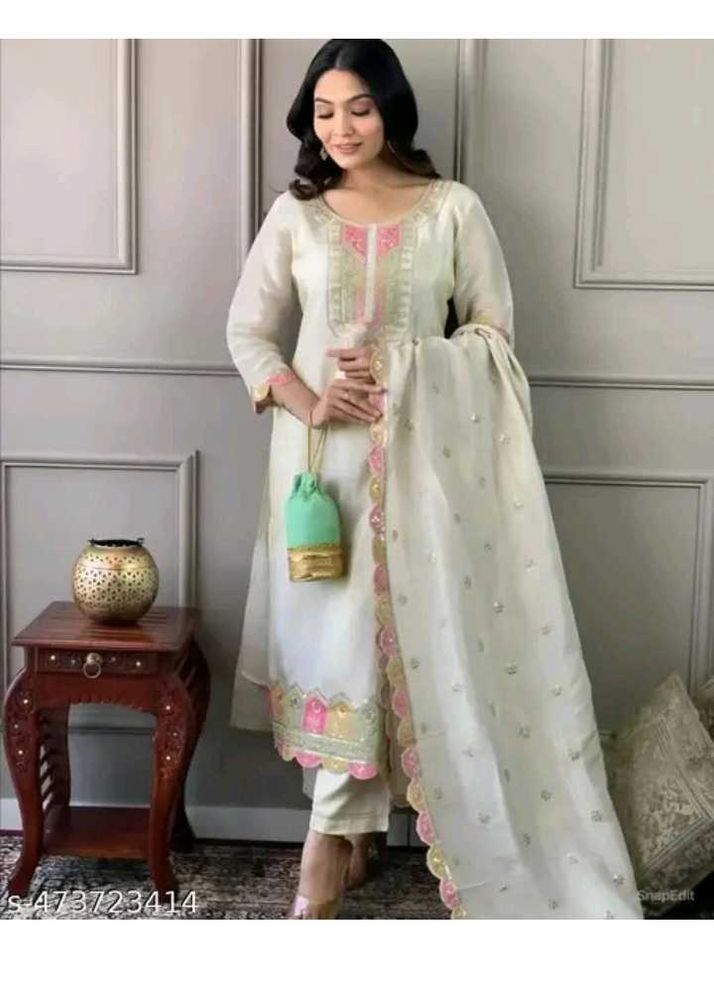 Elegant Kurta Set &amp; Dupatta
