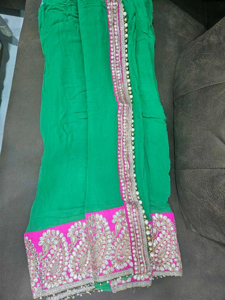 Elegant Green &amp; Pink Saree Border with blouse
