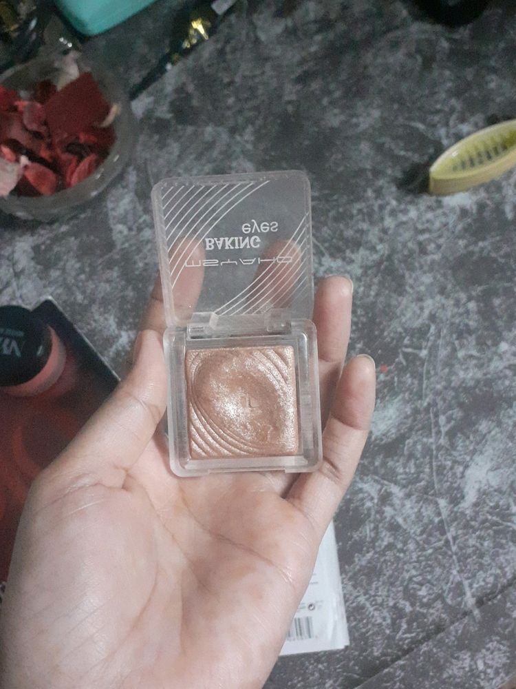MSYYAHO Baking Eyes Highlighter