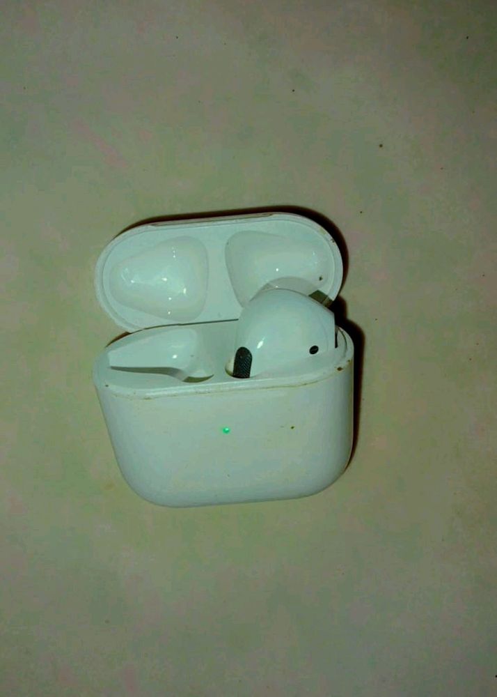 Earboats