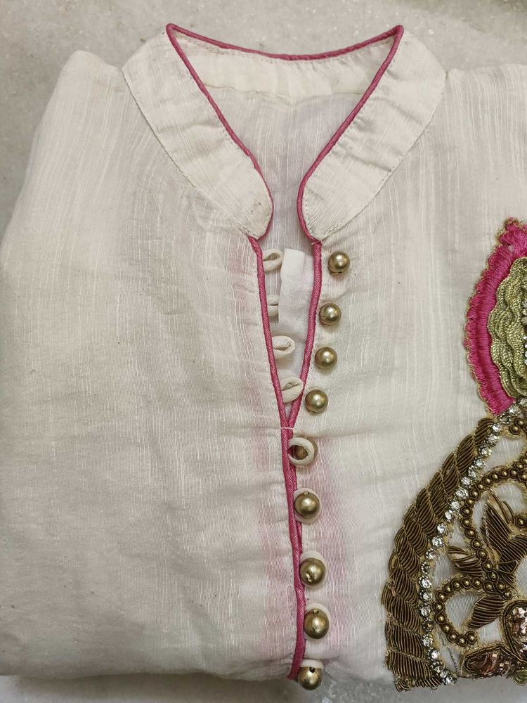 Beautiful Sleeveless Kurta