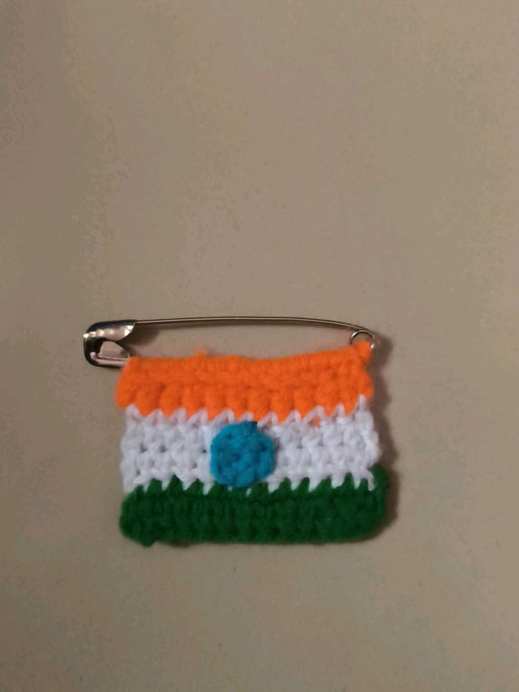 Tricolour Crochet Pin