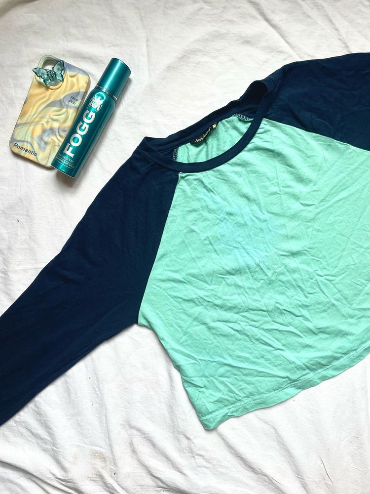 Raglan Sleeves Crop Top