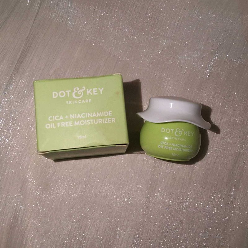 Dot &amp; Key Cica Niacinamide Moisturizer( Unused)