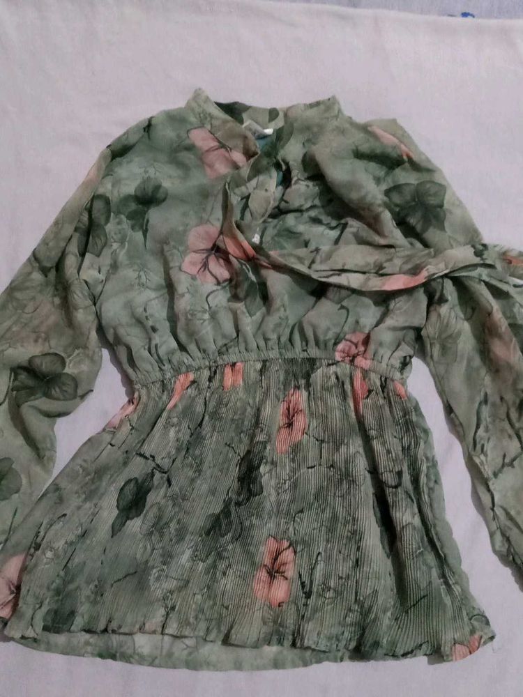 Floral Print Green Top