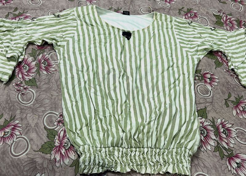 Cute Stripped Top With Beautiful Sleeves Design