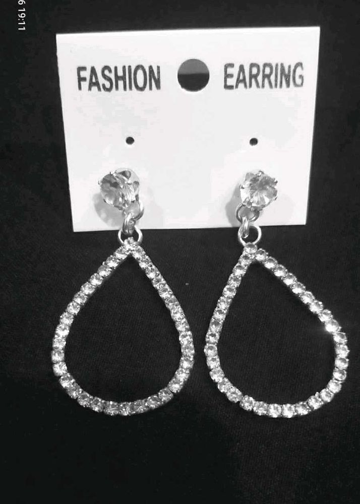 Beautiful Party Wear Earrings...😍