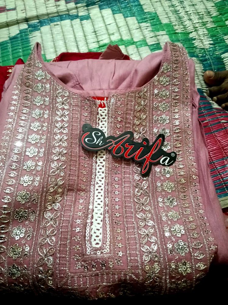 New Elegant Embroidered Kurta Set