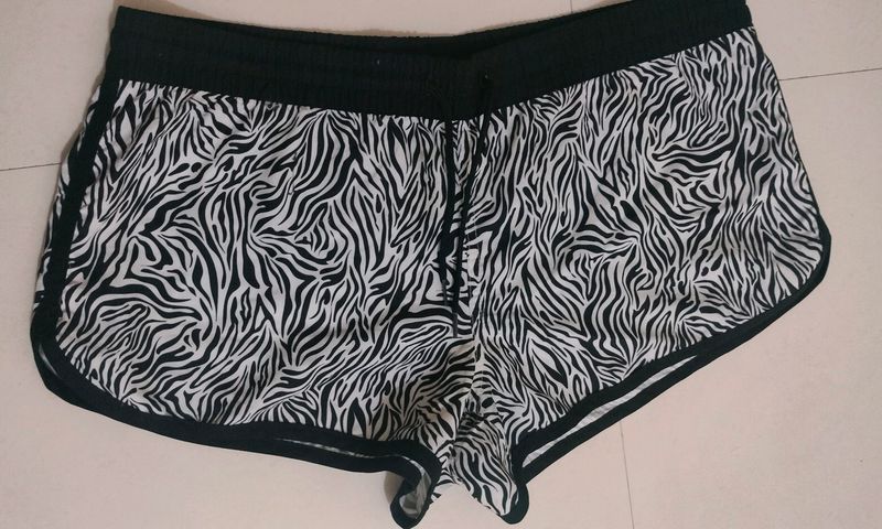 🦓 SHORT 🦓