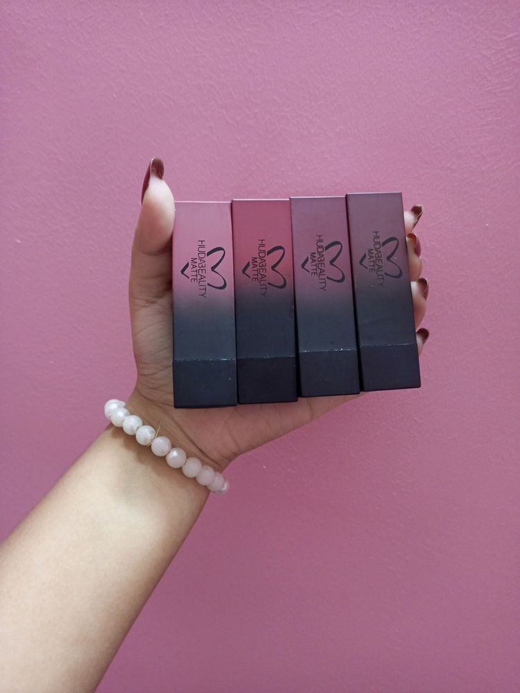 SET OF 4 NUDE EDITION LIPSTICK