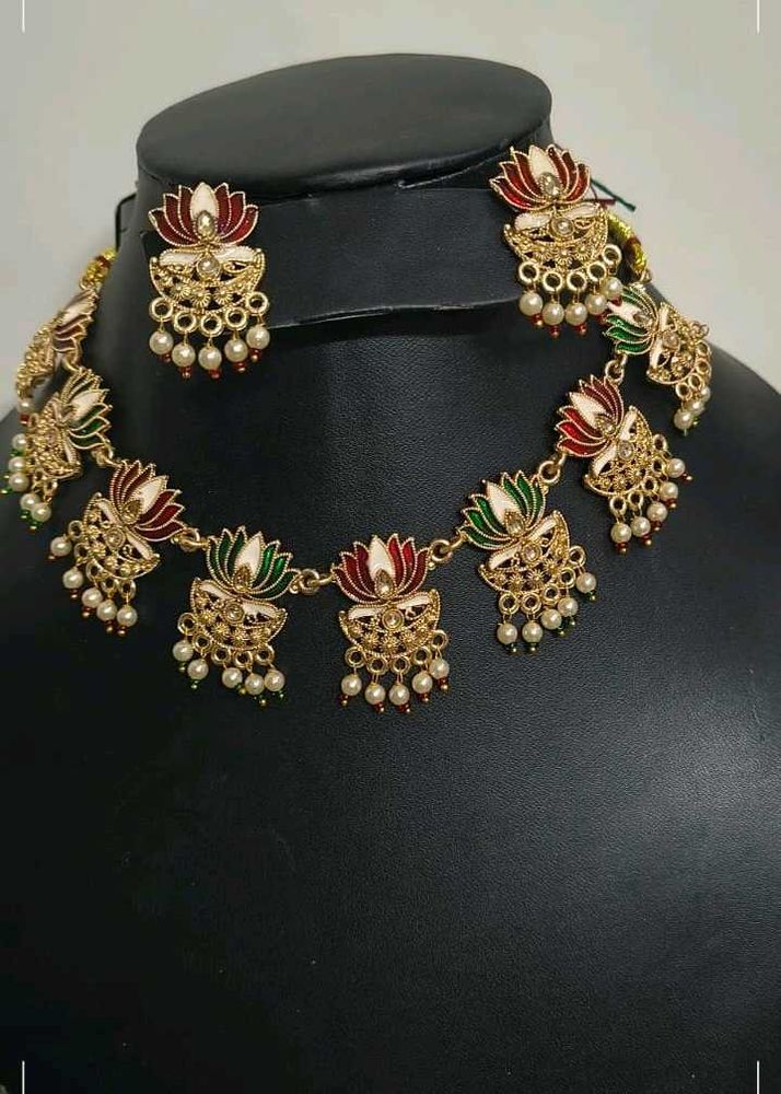 Elegant Lotus Necklace Set