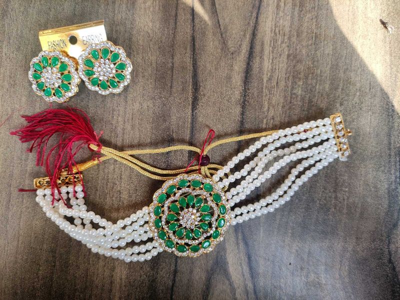 Elegant Green &amp; Pearl Jewelry Set