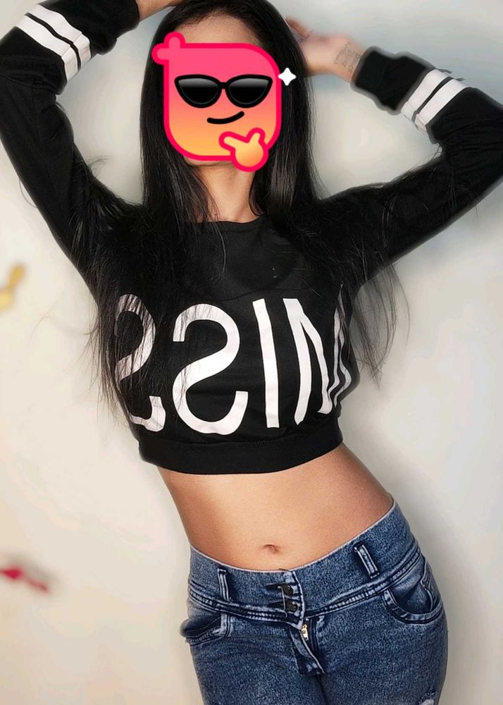 Combo Of Crop Top And Ripped Jeans
