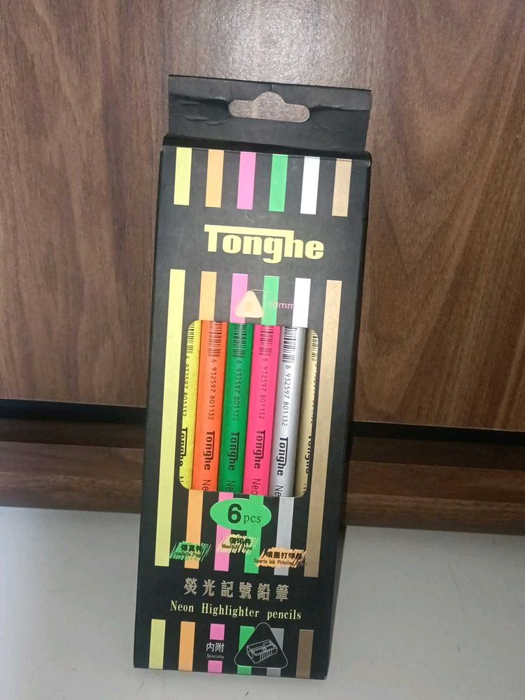 Set Of 6 Highlighter Pencils With Sharpener