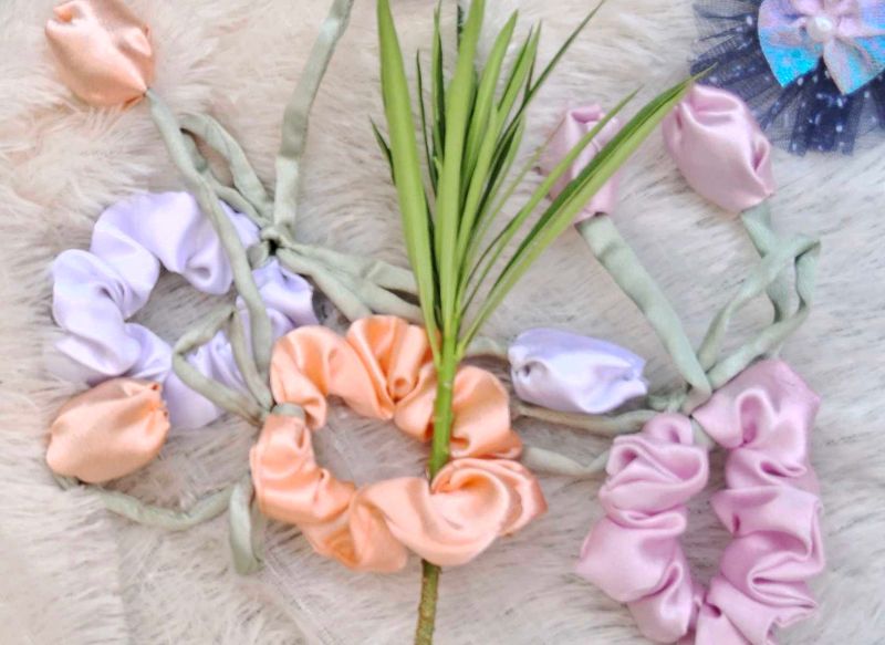 Tulip Scrunchies