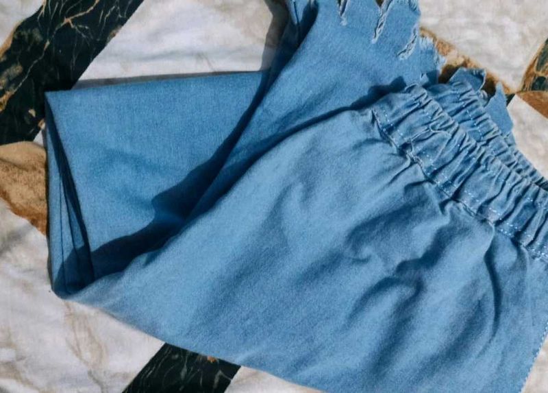 Light Wash Denim Pants.😍