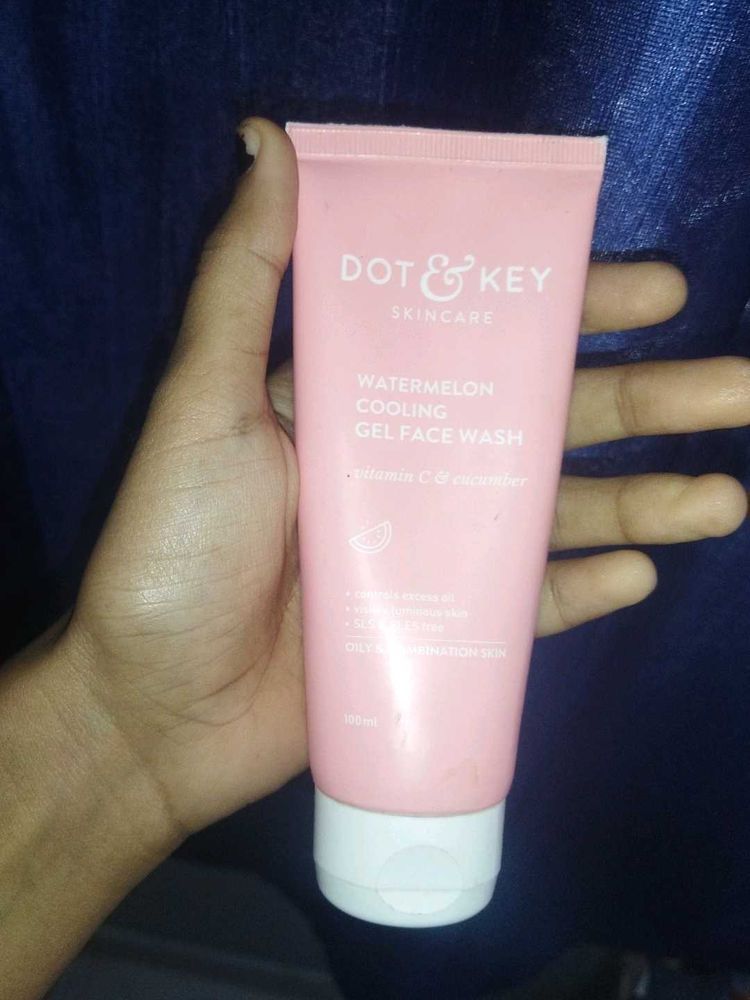 Dot &amp; Key Watermelon Face Wash