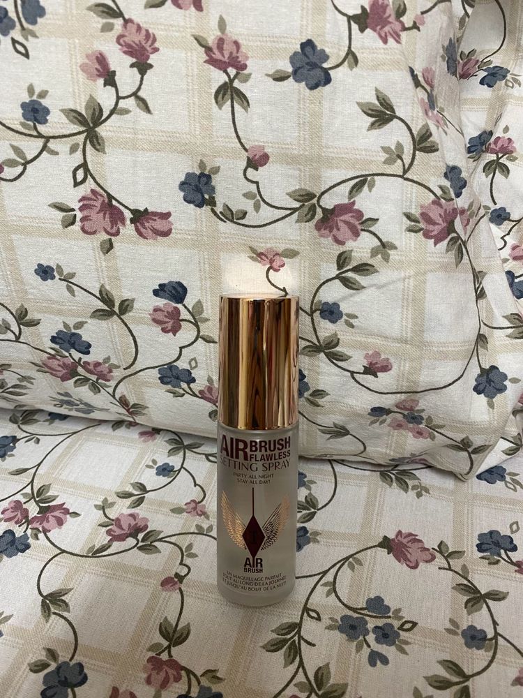 Charlotte Tilbury Airbrush Setting Spray