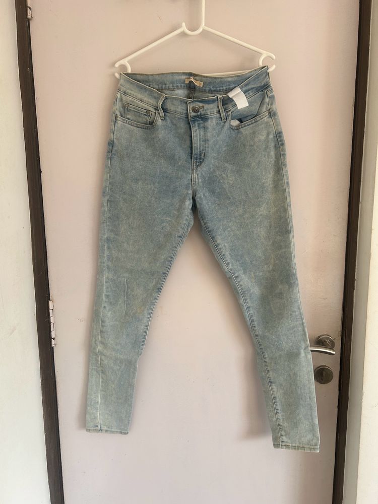 Levis 710 Skinny Jeans