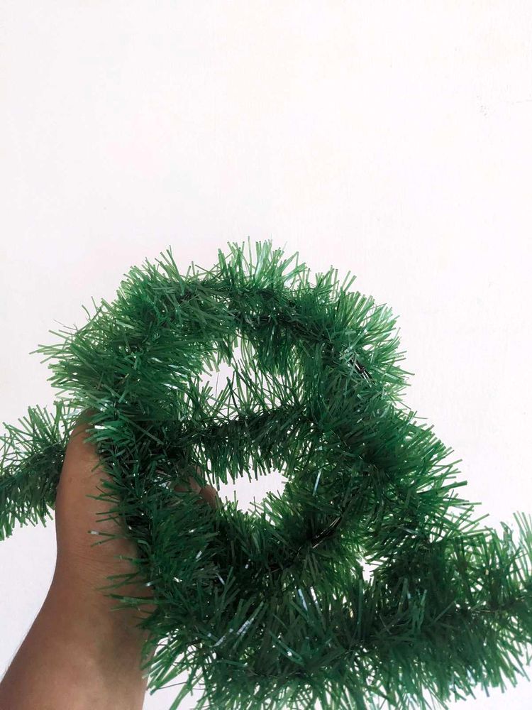 Green Christmas Garland 7 Pieces