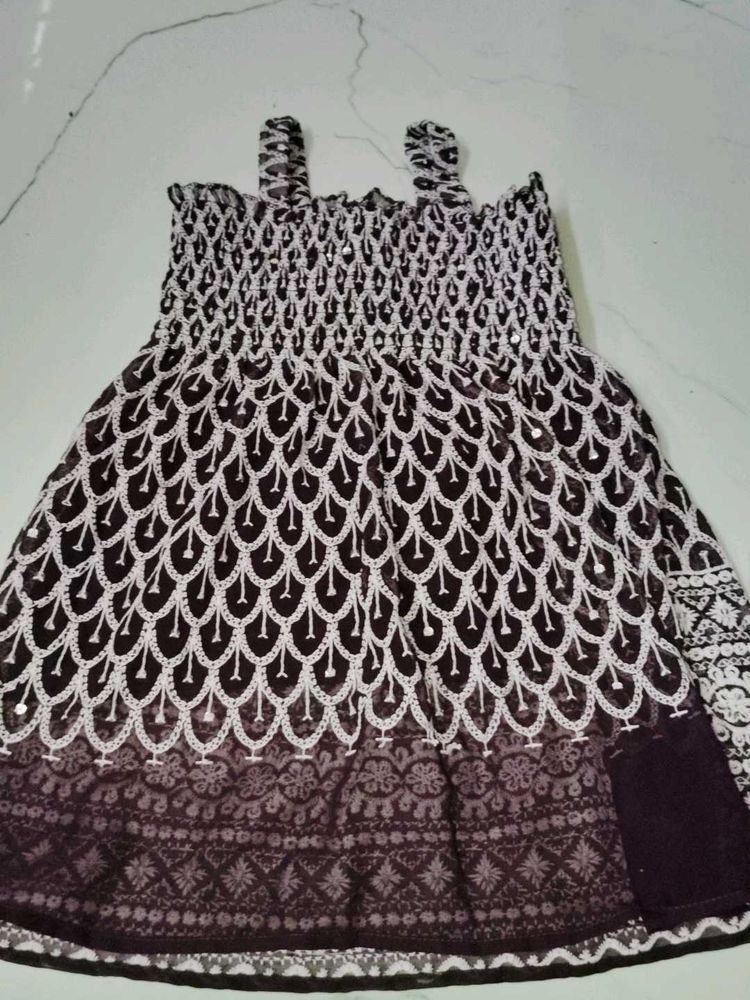 A Beautiful Shimmer Tops ☺️😎