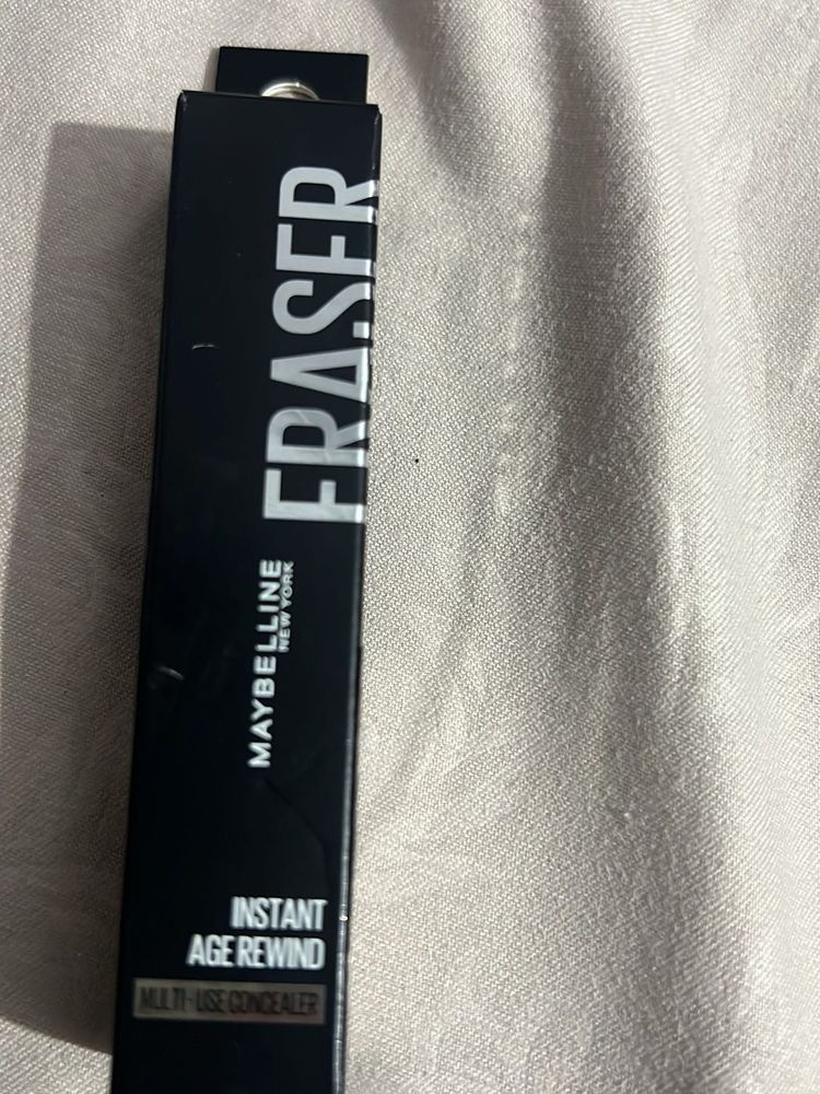 Maybelline Instant Age Rewind Concealer R(100)