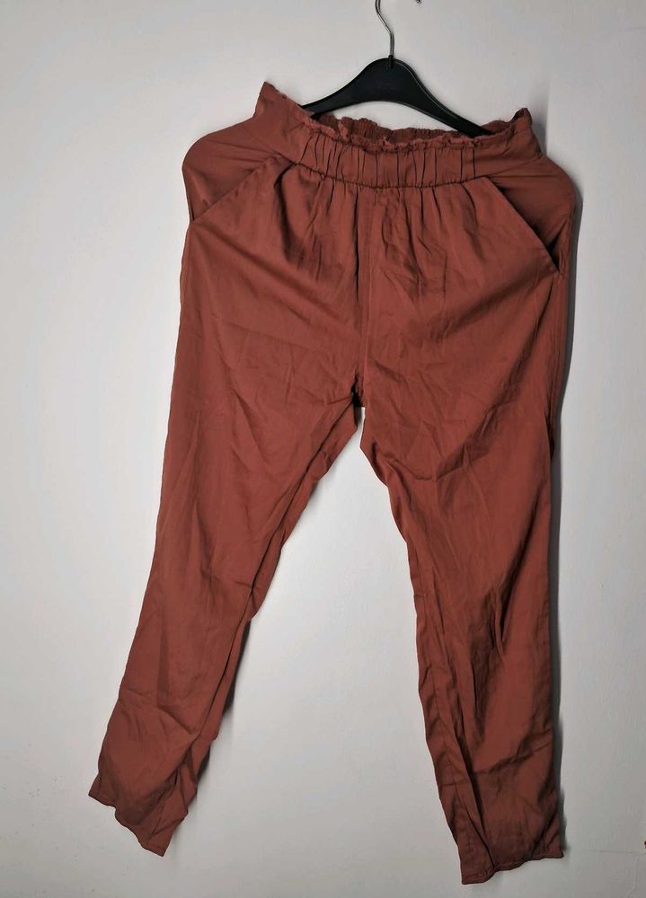 Poly Phant .