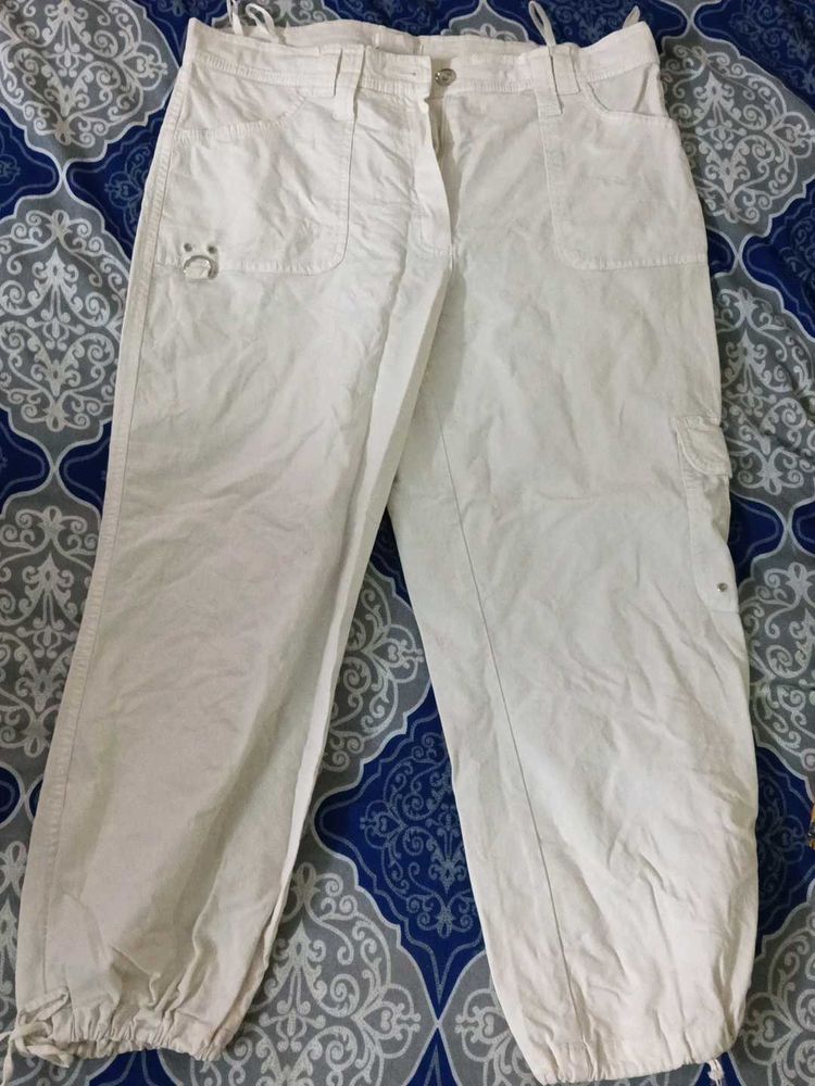 White Capri Pants