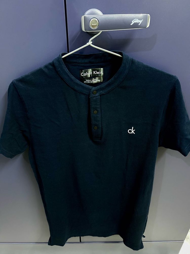 Calvin Klein Henley