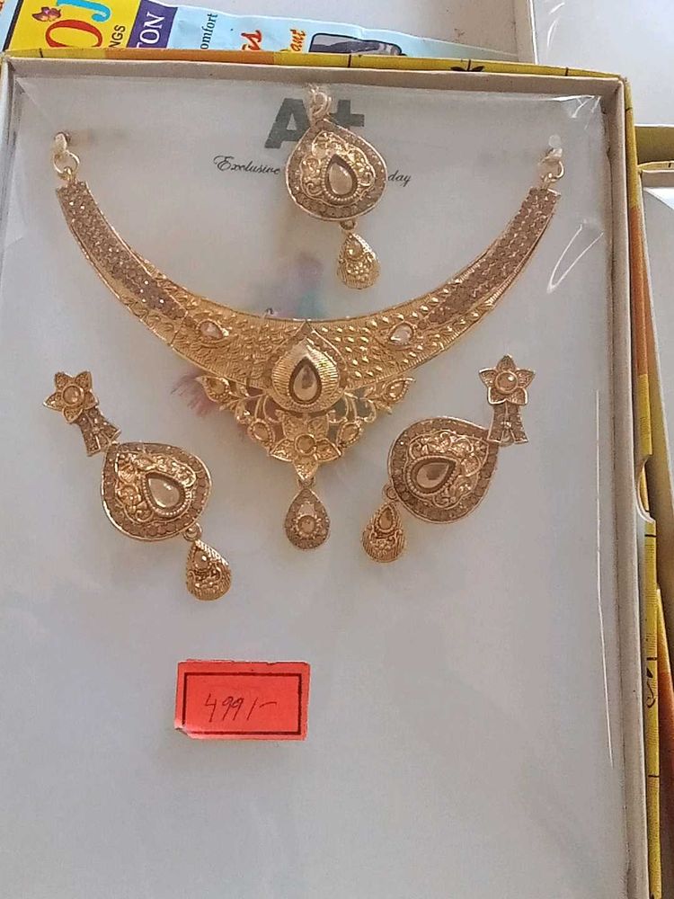 get this artificial jewellery each @430/