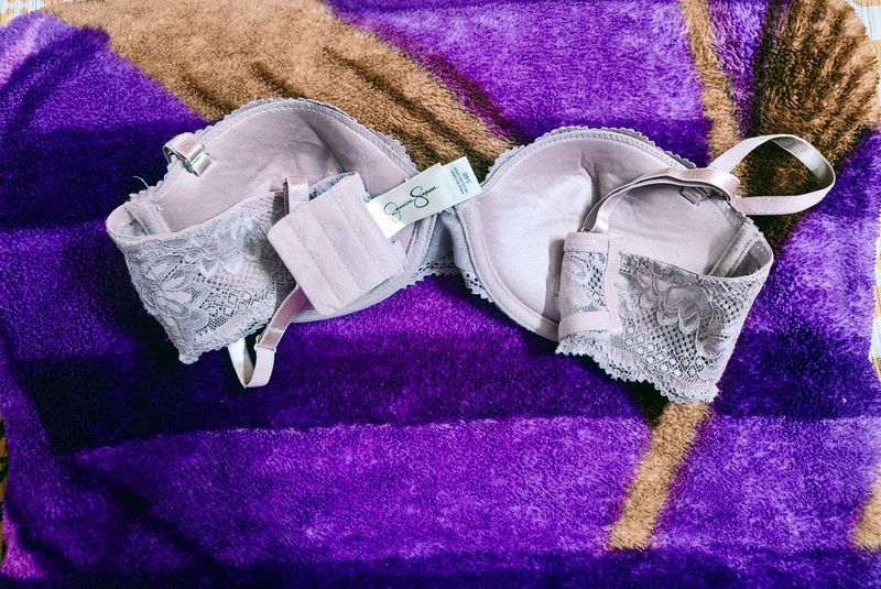 Jessica Simpson Bra