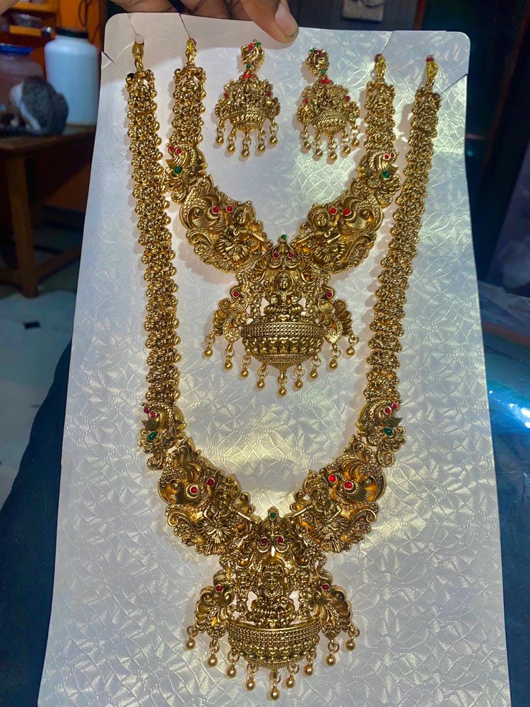 Temple Jewellery Set