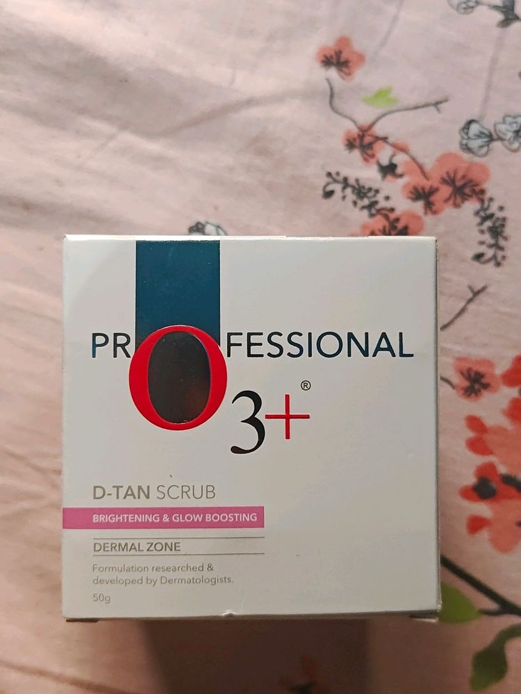 Professional 03+ D-tan Scrub