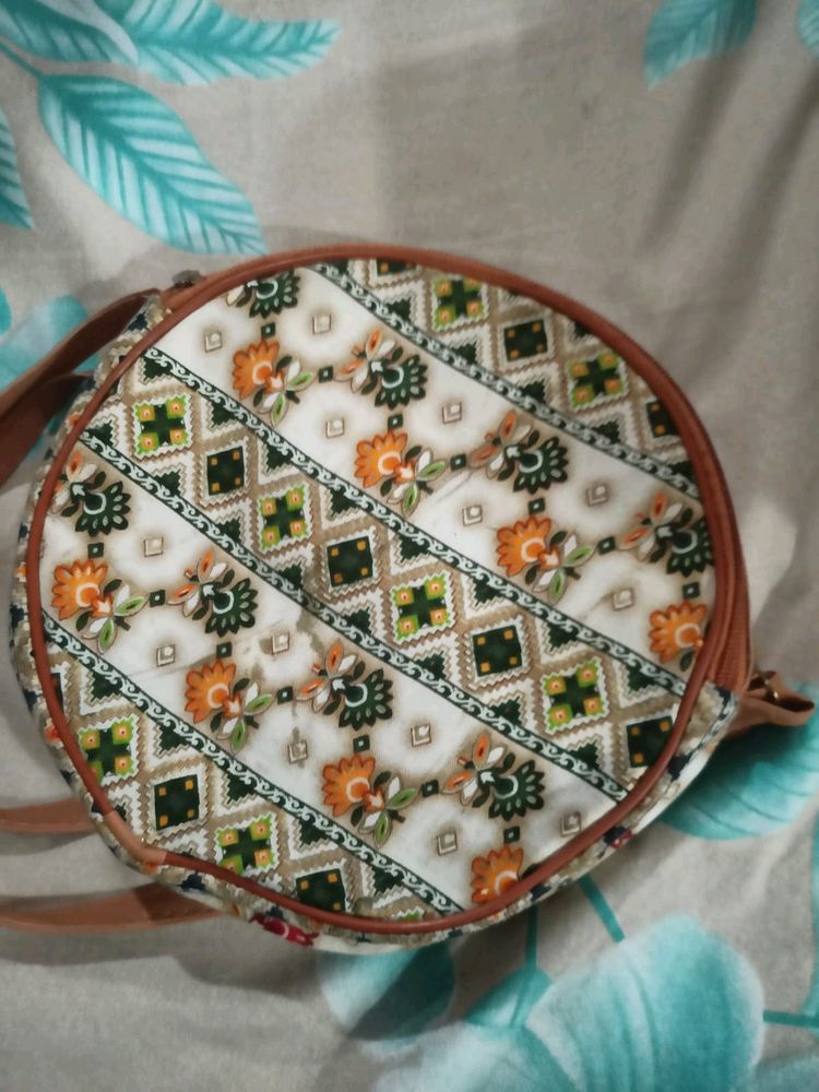 Round Bag
