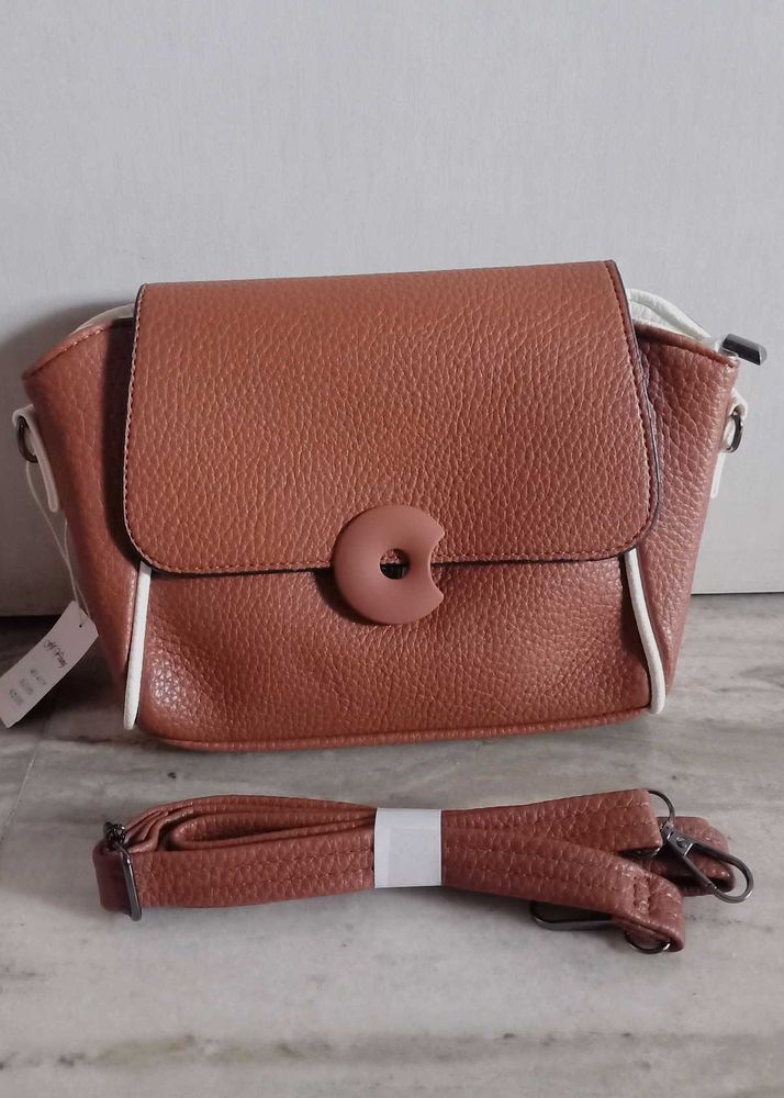 Smart Sling Bag🤎