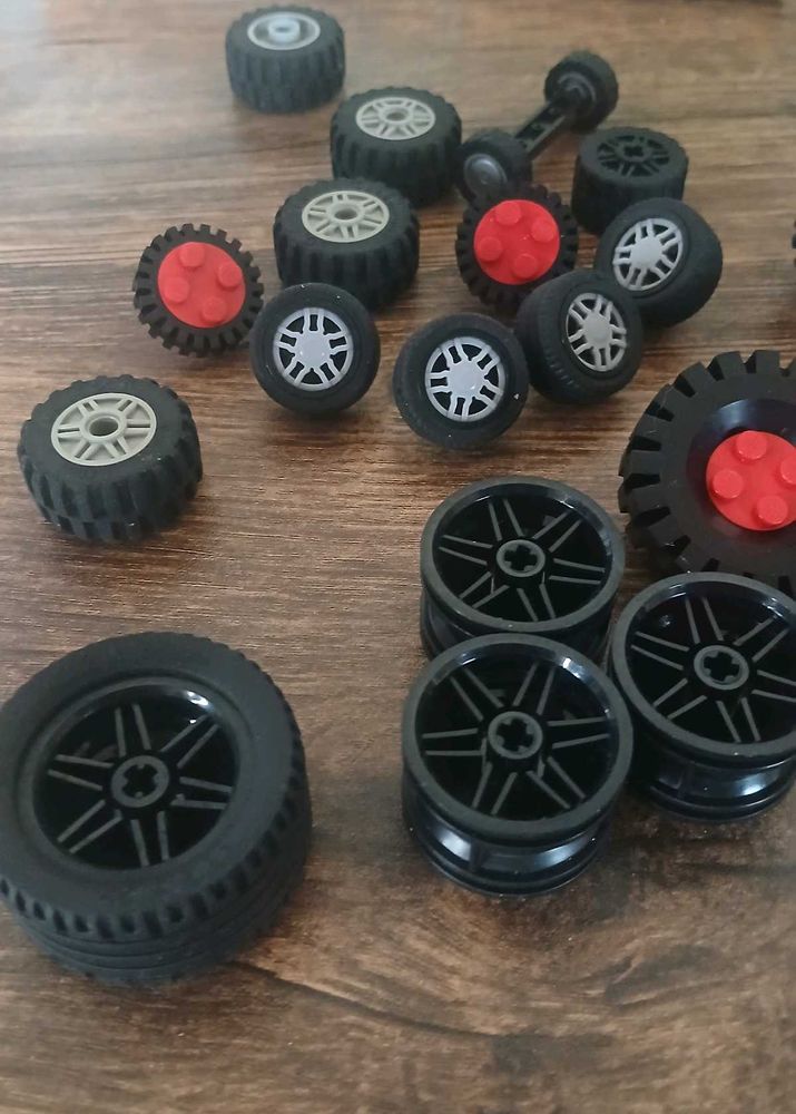 LEGO Wheels and Tires