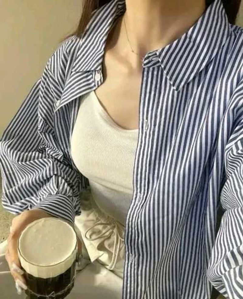 Striped Button-Up Shirt (W)