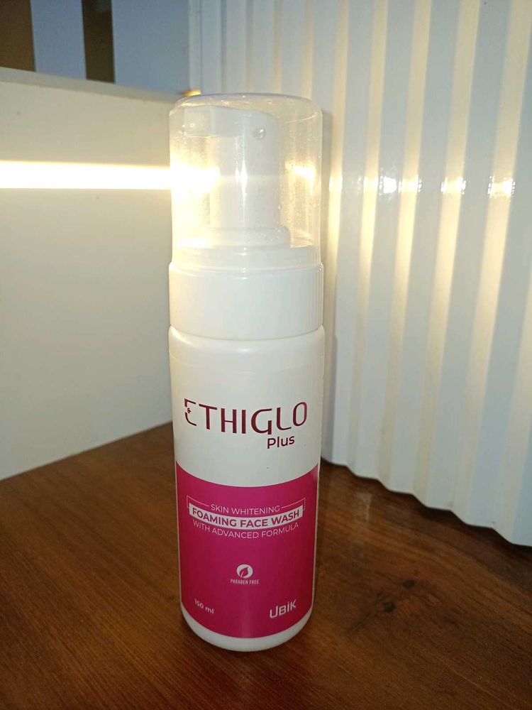 Ethiglo Plus Foaming Face Wash