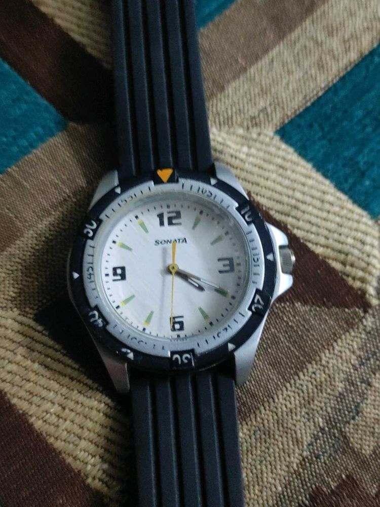 Branded Casual Men&#39;s Watch